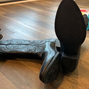 Ariat Heritage R Toe Western Boots